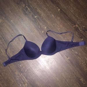 🦋DONATED🦋Navy blue lightly padded bra - 34B🦋🦋